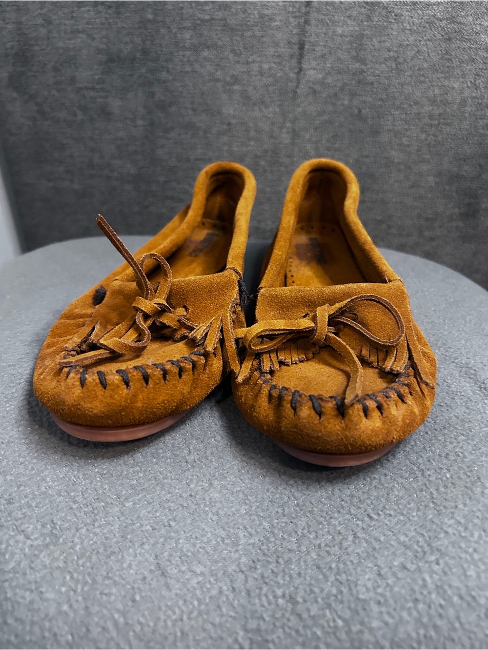 Minnetonka Brown Moccasins Size 8